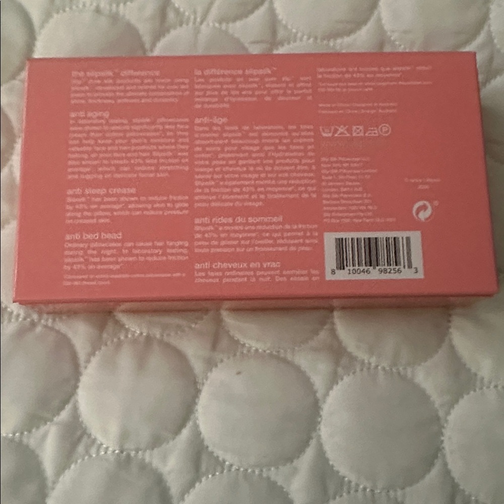 Slip Silk Pillowcase in Soft Pink - Picture 2 of 5
